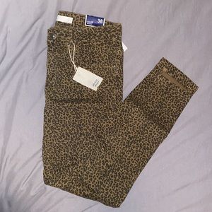 Zara Leopard Printed Mid-Rise Ankle Jeans